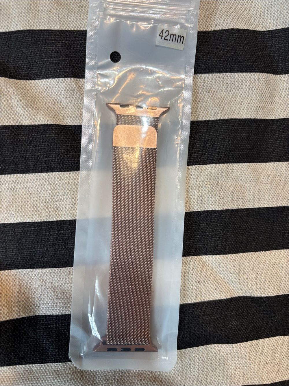 42mm Mesh Smartwatch Band in Brown